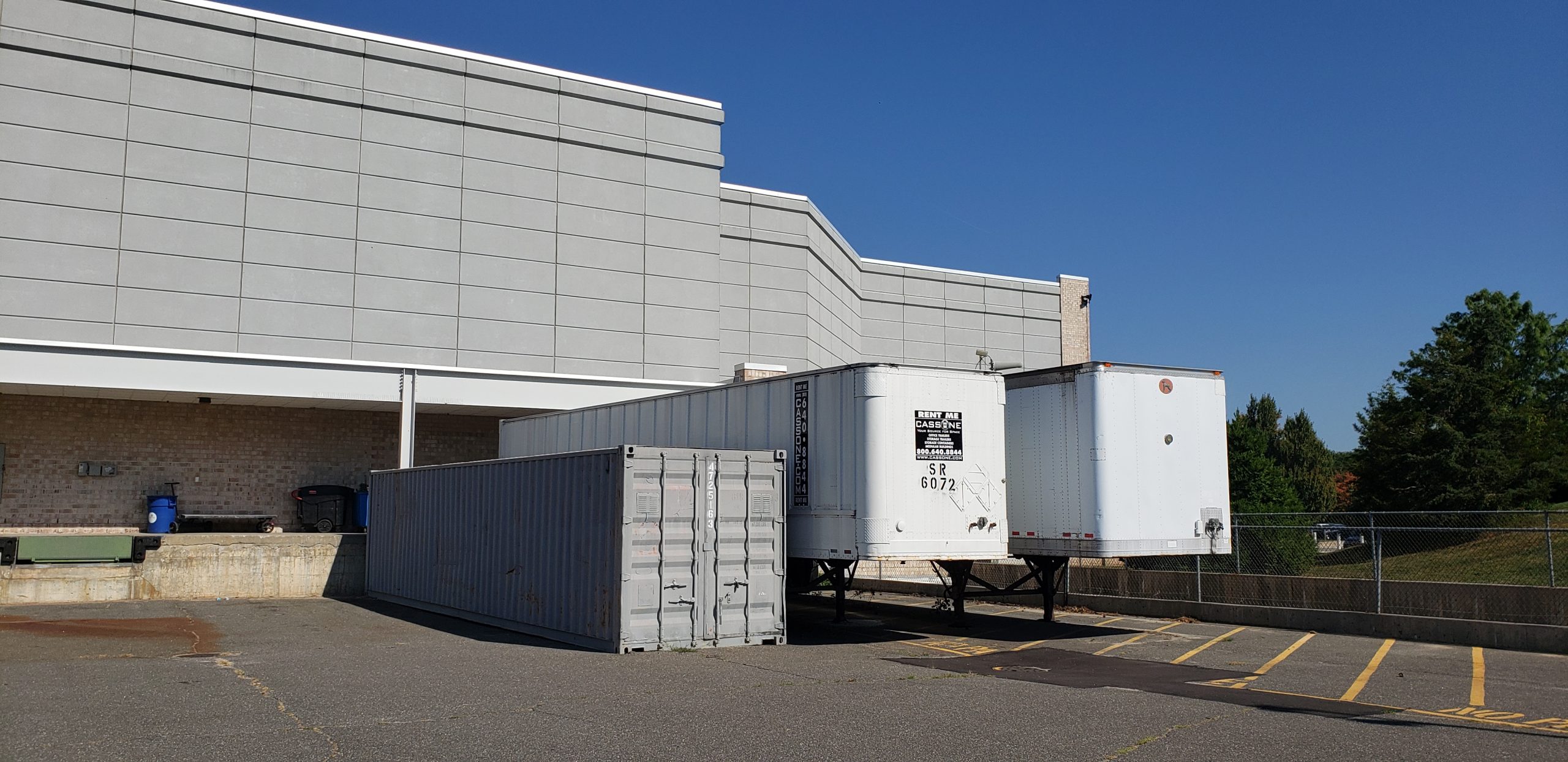 shipping container retail store